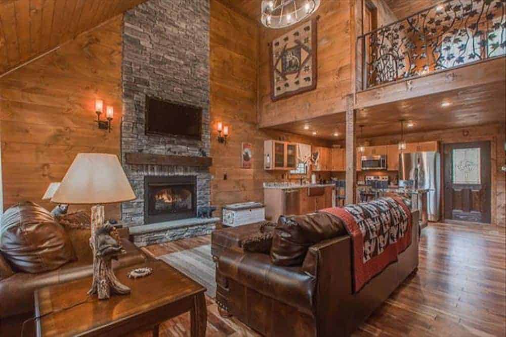 living room with fireplace in Gatlinburg cabin