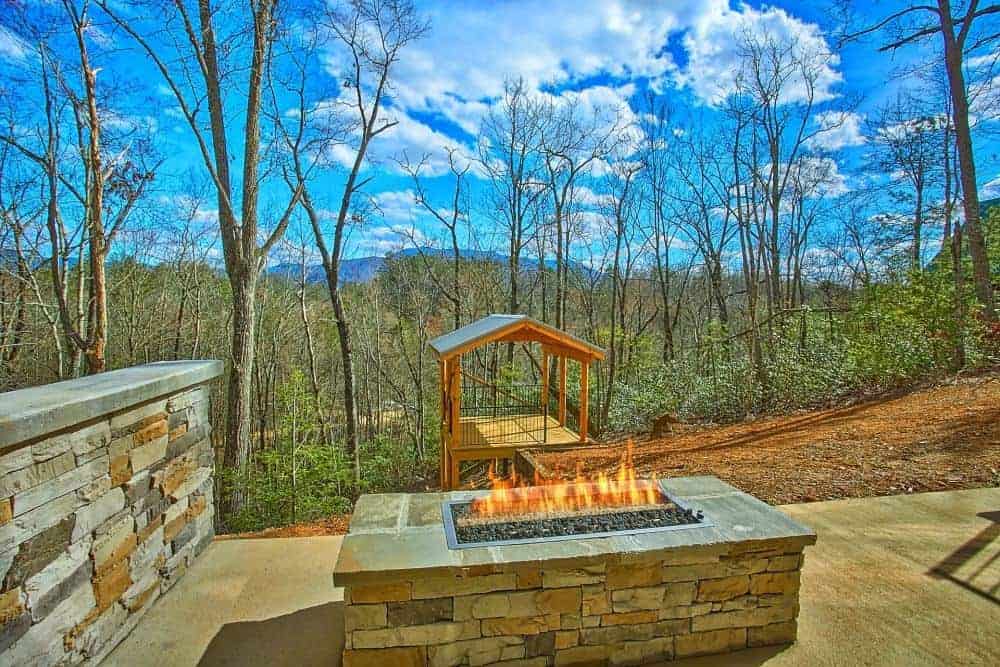 outdoor fire pit at a Gatlinburg cabin