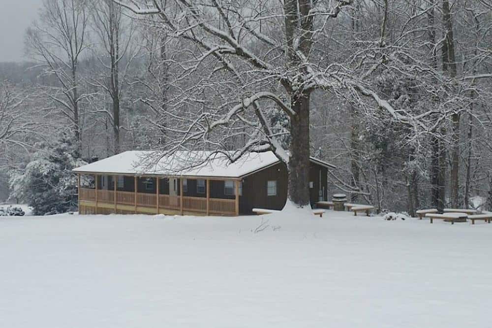 Gatlinburg cabin in the snow