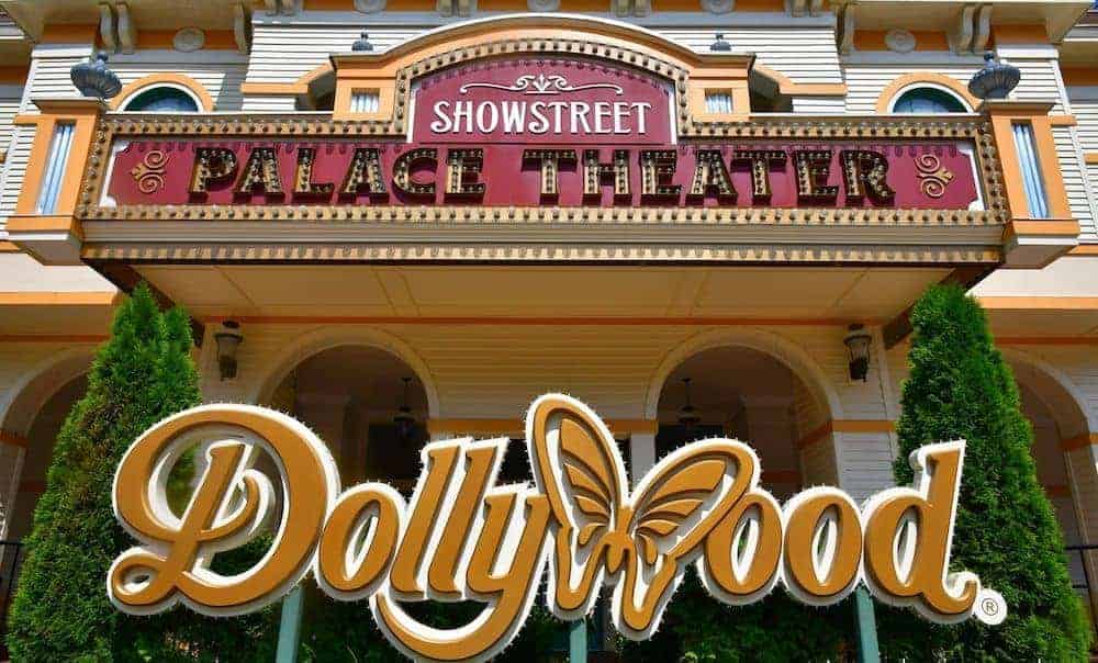 dollywood sign