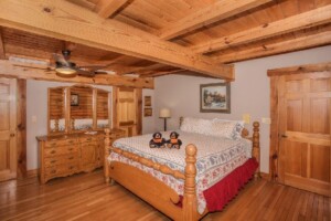 Smoky Bear Lodge