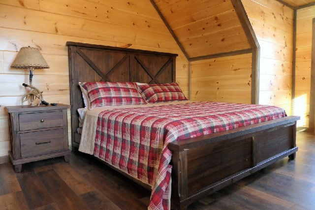 Loanly Bear II Cabin