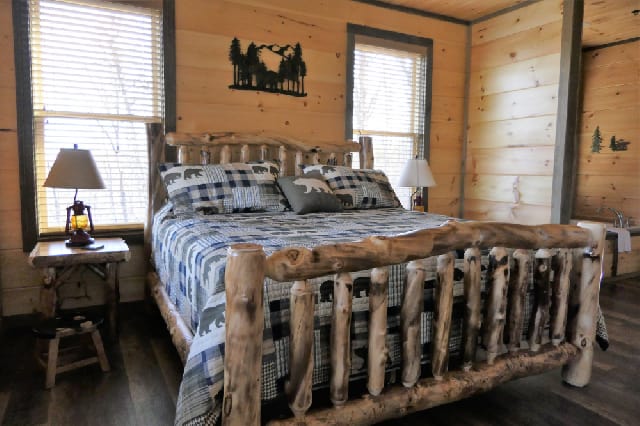 Loanly Bear II Cabin