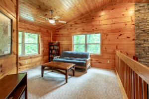 Main floor king bedroom