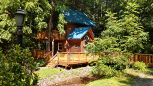 Creekside Cabin