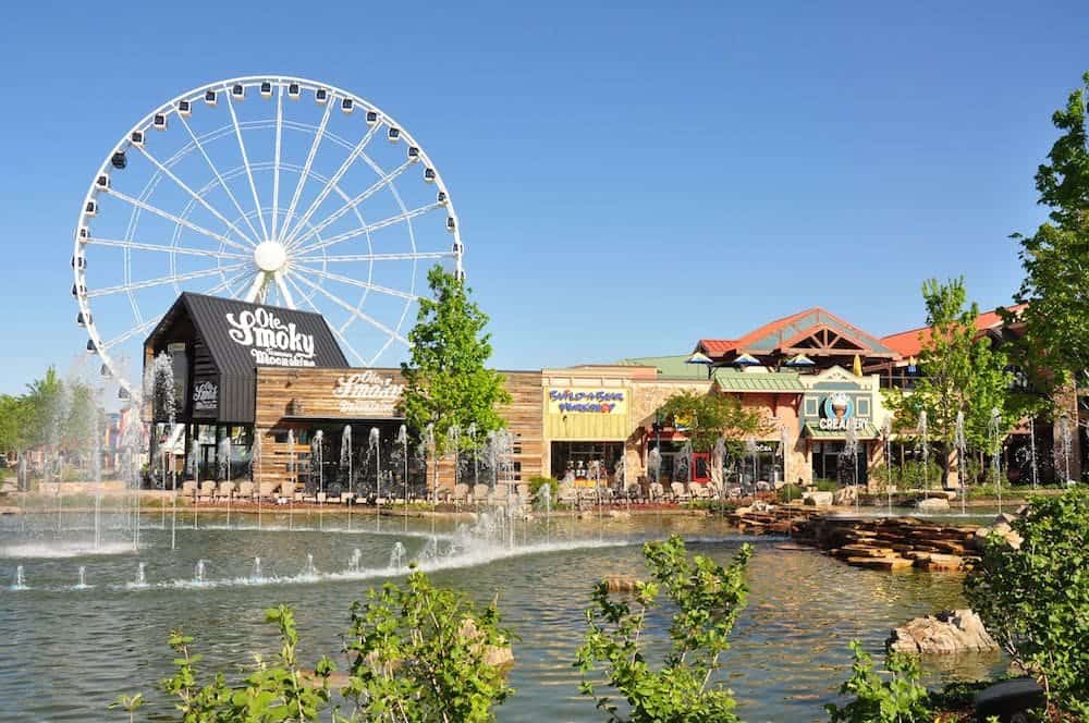 island in pigeon forge