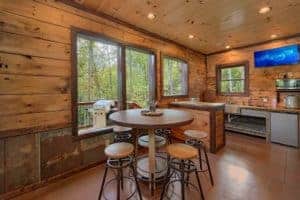 kitchen in big sky lodge gatlinburg cabin