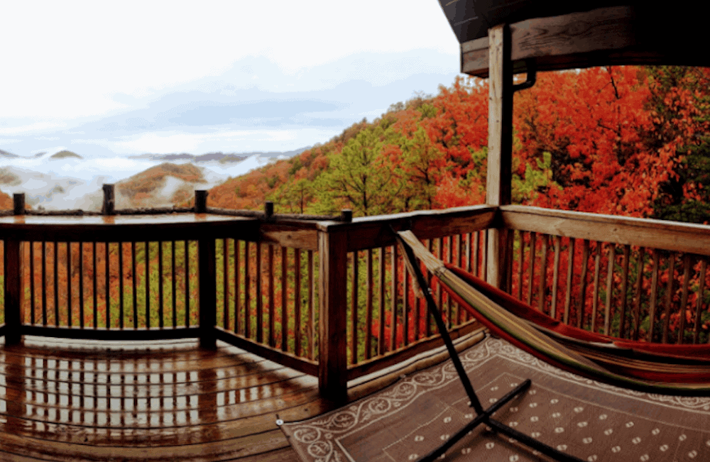 fall from the deck of a Gatlinburg cabin