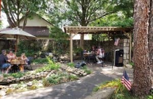 outdoor patio at pottery house cafe and grille