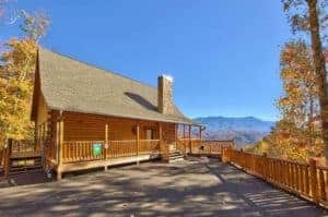 Gatlinburg cabin in the fall