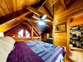 Cozy Cabin with Stunning Views! Sleeps 8. Close to Pigeon Forge & Gatlinburg!