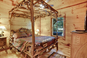 Lazy Bear Luxury Cabin