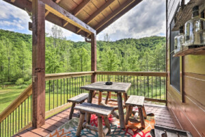 A Sweet Wears Valley Cabin Retreat!