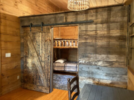 Bear Footin Cabin