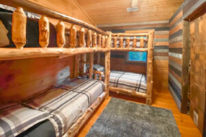 Bear Footin Cabin