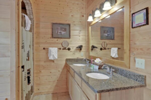 Spacious bathroom for upstairs king bedroom