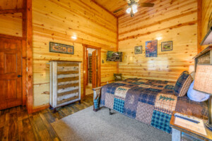 Lazy Bear Lodge