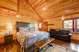 Lazy Bear Lodge