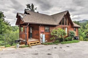 Lookout Point cabin in Sevierville TN