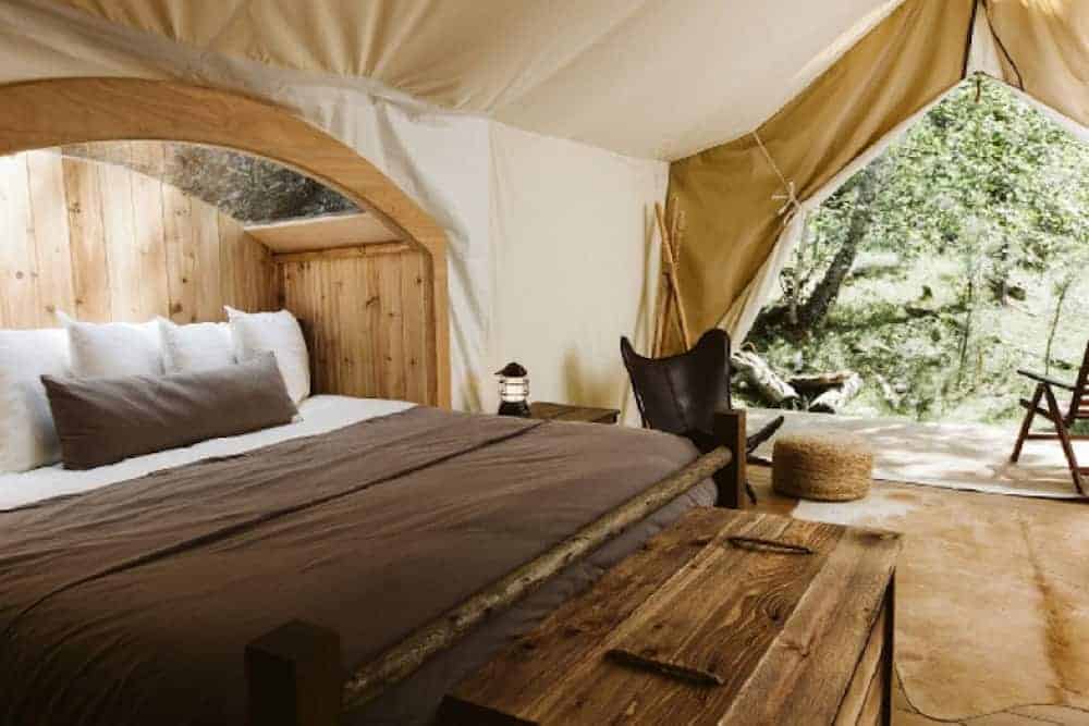 under canvas glamping