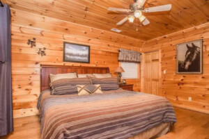 Comfy king size bed in the additional upstairs bedroom!