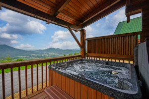 Sunset/Mountains/Valley views from Hot Tub