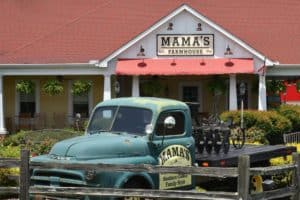 Mama's Farmhouse Pigeon Forge restaurant