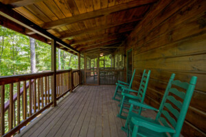 Gypsy Road Wears Valley Log Cabin - Lower Level Covered Deck