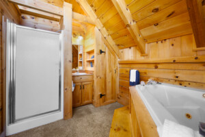 Bedroom 1 - Shower/ensuite bath