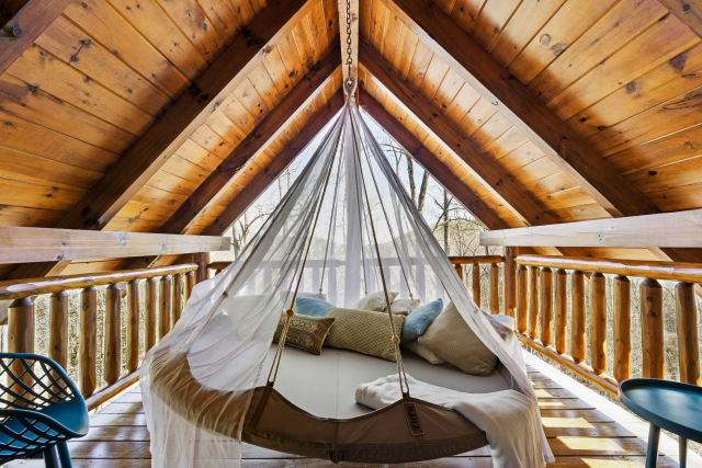 Tiipii Swing on the deck off Bedroom 1