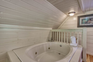 Keatons Knotty Hideaway