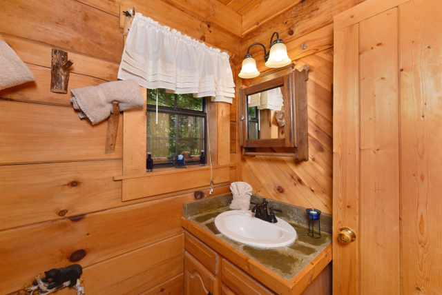 Lazy Bear Cabin