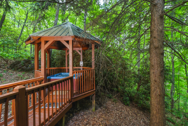 Lazy Bear Cabin