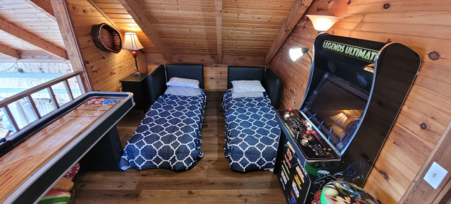 Loft - Sleeping (2 twins)