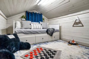 Loft bedroom with twin bed.