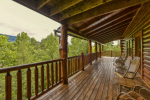 Enjoy the great outdoors on one of 3 covered decks with plenty of seating