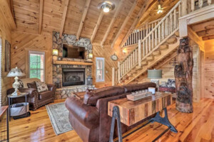 Soaring exposed beams greet you when you enter your cabin. 
