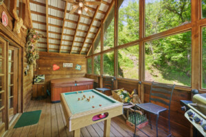 Outdoor patio with hot tub