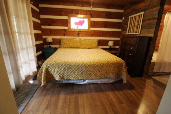 King Bed in Bedroom