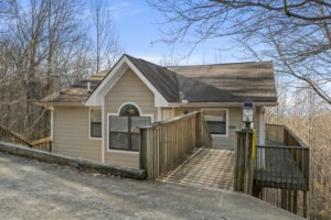 Four Cubs Cabin