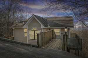 Four Cubs Cabin