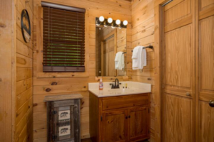 Shower in upstairs bathroom