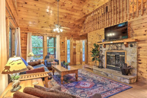 3 Level Cabin perfectly located between Gatlinburg & Pigeon Forge