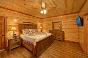 Summit Pool Lodge