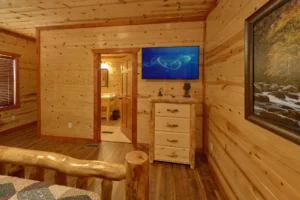 Summit Pool Lodge