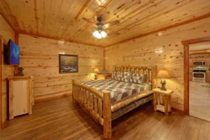 Summit Pool Lodge