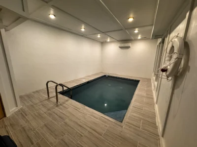 Royal Pool Retreat #392