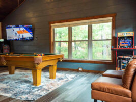 Gatlinburg Luxury: Your Dream Cabin Awaits!