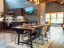 Gatlinburg Luxury: Your Dream Cabin Awaits!