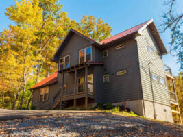 Gatlinburg Luxury: Your Dream Cabin Awaits!